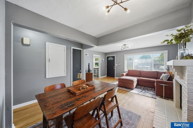 2645 S 55th Street, Lincoln, NE 68506