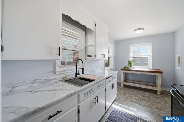 2645 S 55th Street, Lincoln, NE 68506