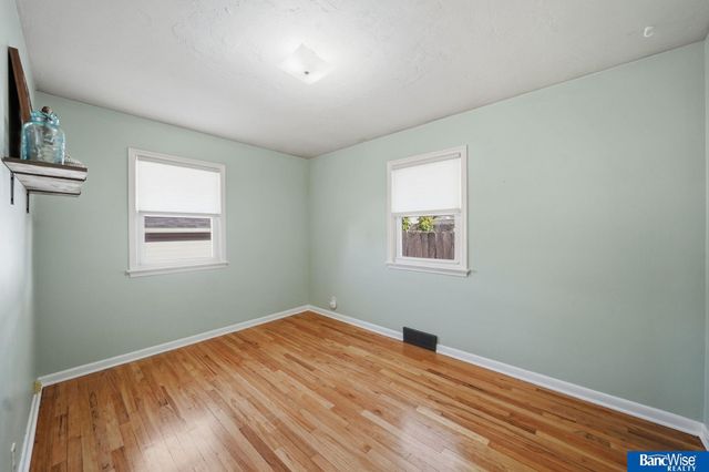 2645 S 55th Street, Lincoln, NE 68506
