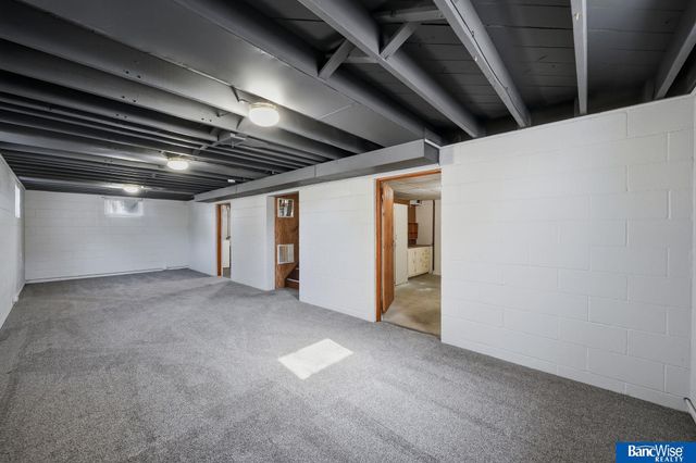 2645 S 55th Street, Lincoln, NE 68506