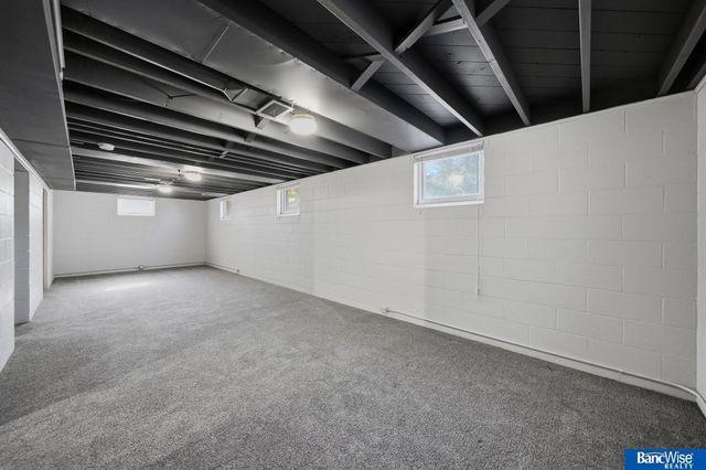 2645 S 55th Street, Lincoln, NE 68506