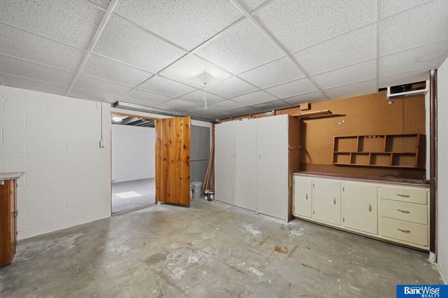 2645 S 55th Street, Lincoln, NE 68506