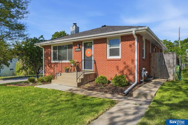 2645 S 55th Street, Lincoln, NE 68506