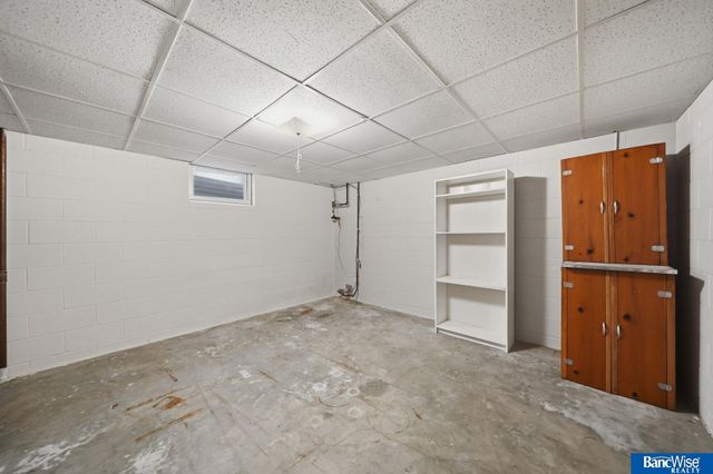 2645 S 55th Street, Lincoln, NE 68506