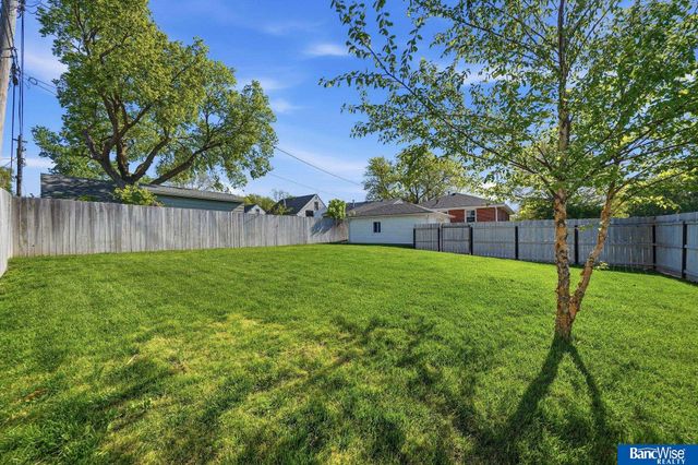 2645 S 55th Street, Lincoln, NE 68506