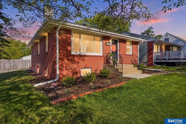2645 S 55th Street, Lincoln, NE 68506