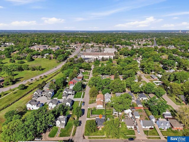2645 S 55th Street, Lincoln, NE 68506