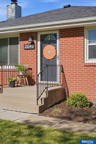 2645 S 55th Street, Lincoln, NE 68506