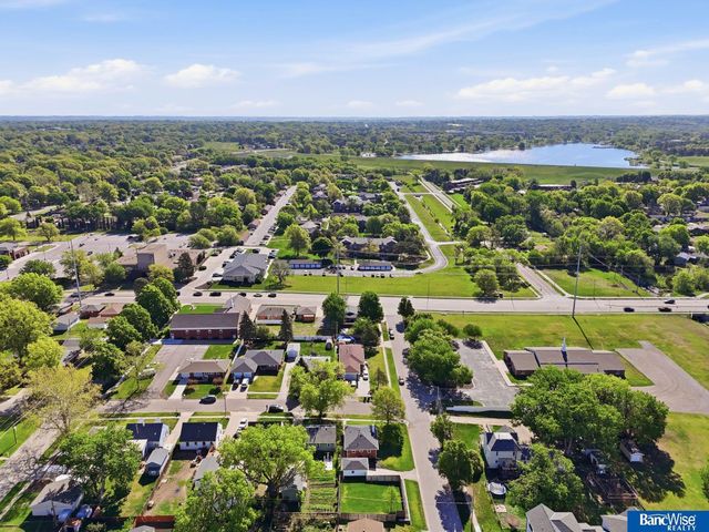 2645 S 55th Street, Lincoln, NE 68506