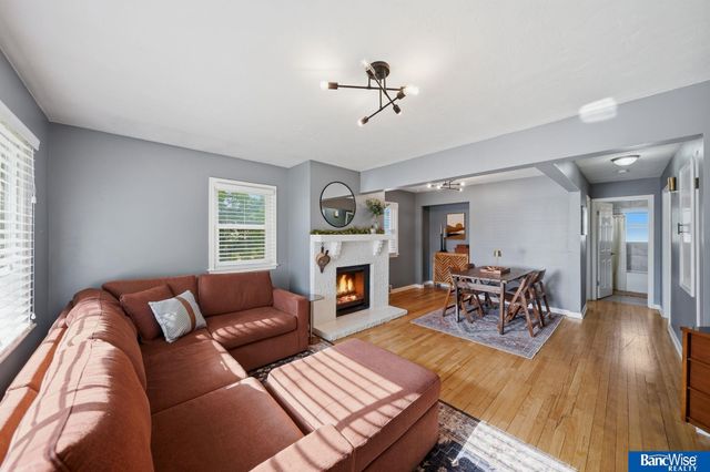 2645 S 55th Street, Lincoln, NE 68506