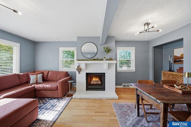 2645 S 55th Street, Lincoln, NE 68506