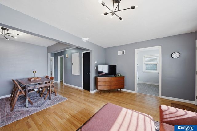 2645 S 55th Street, Lincoln, NE 68506