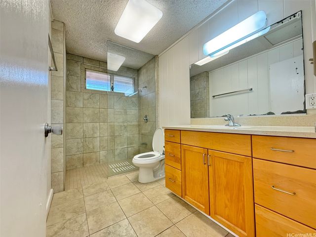 736 Puu Hina Place, Pearl City, HI 96782