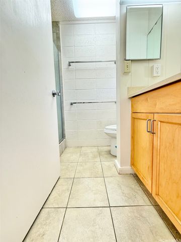 736 Puu Hina Place, Pearl City, HI 96782