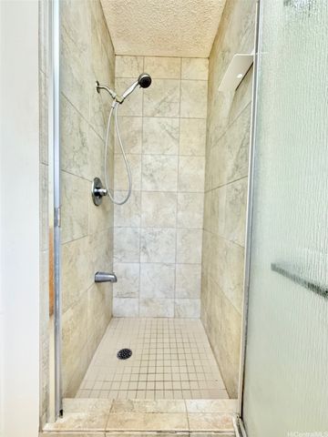 736 Puu Hina Place, Pearl City, HI 96782