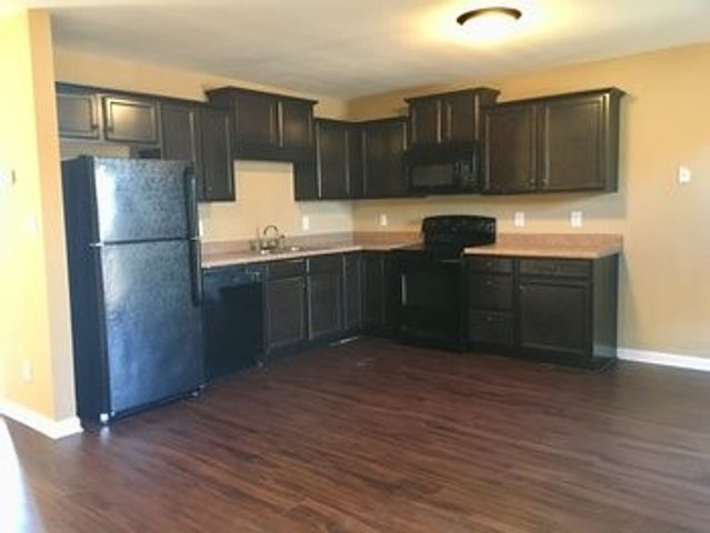 1723 Thistlewood Dr Apt A, Clarksville, TN 37042