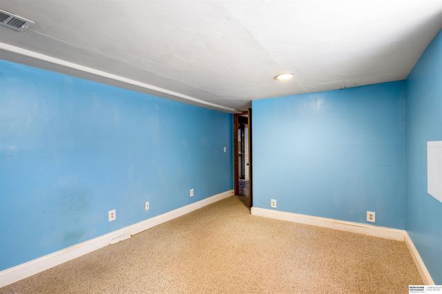 4859 Burt Street, Omaha, NE 68132