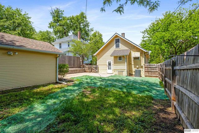 4859 Burt Street, Omaha, NE 68132