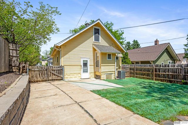 4859 Burt Street, Omaha, NE 68132