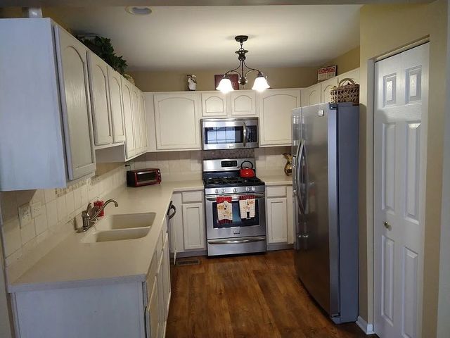 2320 Foxmoor Lane, Aurora, IL 60502