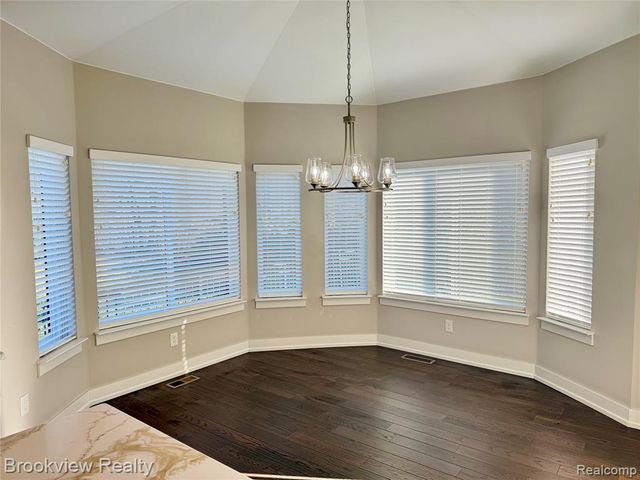 55144 St Paul Drive, Macomb, MI 48042