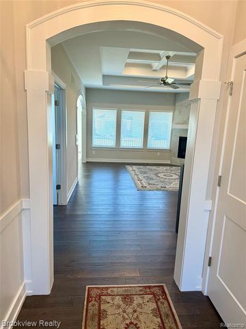 55144 St Paul Drive, Macomb, MI 48042