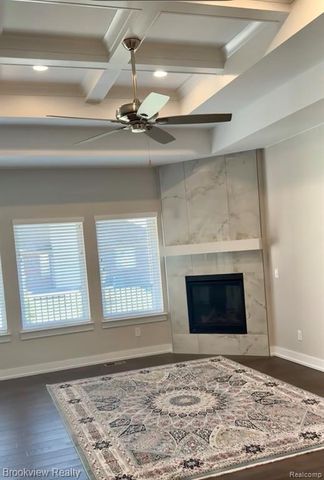 55144 St Paul Drive, Macomb, MI 48042