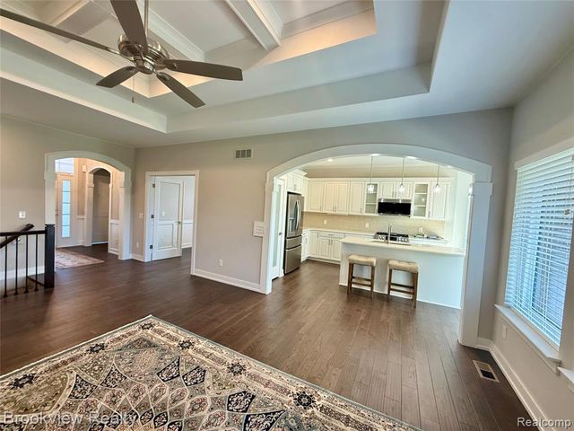 55144 St Paul Drive, Macomb, MI 48042