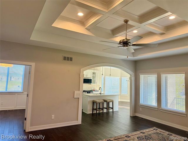 55144 St Paul Drive, Macomb, MI 48042