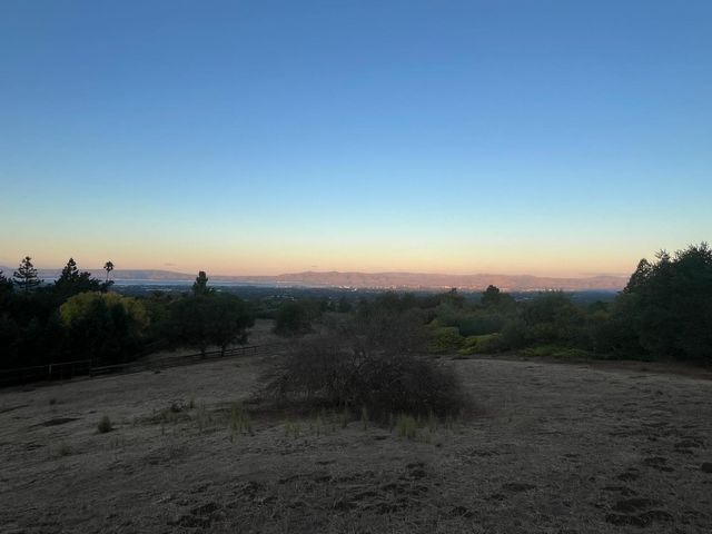 27251 Julietta Lane, Los Altos Hills, CA 94022