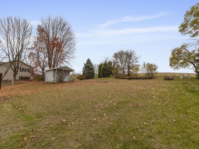 N4690 Lake Drive, Hustisford, WI 53034
