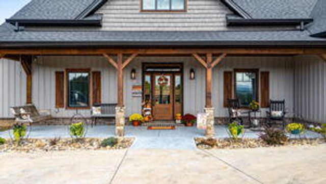 521 Horns Creek Road, Old Fort, TN 37362