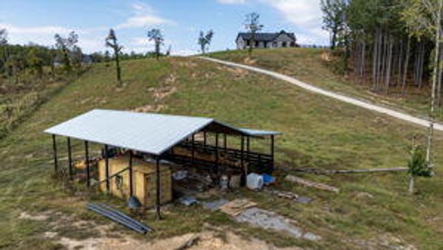 521 Horns Creek Road, Old Fort, TN 37362