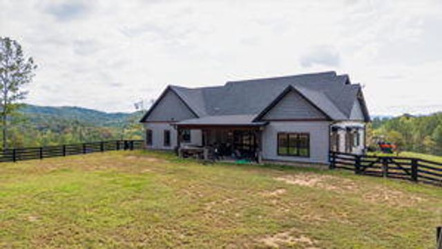 521 Horns Creek Road, Old Fort, TN 37362