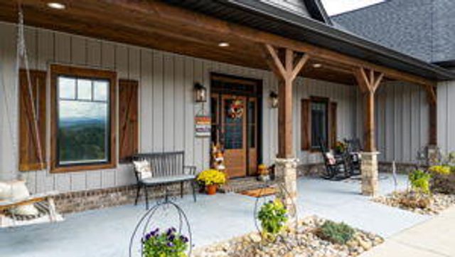 521 Horns Creek Road, Old Fort, TN 37362