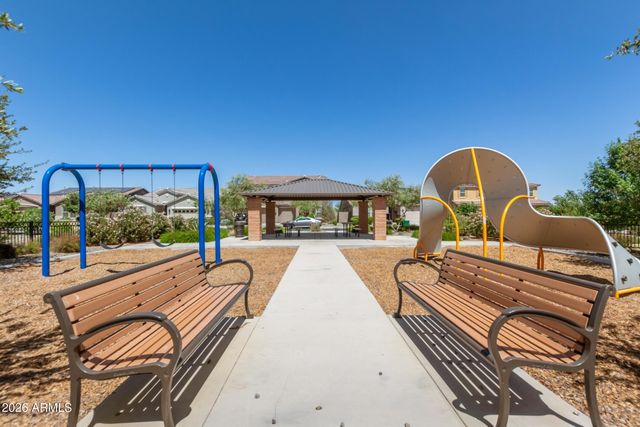 18735 W SAN JUAN Avenue, Litchfield Park, AZ 85340