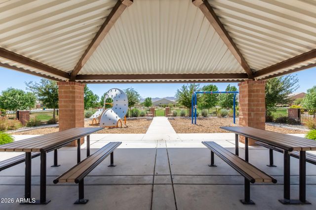 18735 W SAN JUAN Avenue, Litchfield Park, AZ 85340
