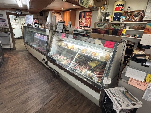 13087 MAIN Street, Titusville, PA 16354