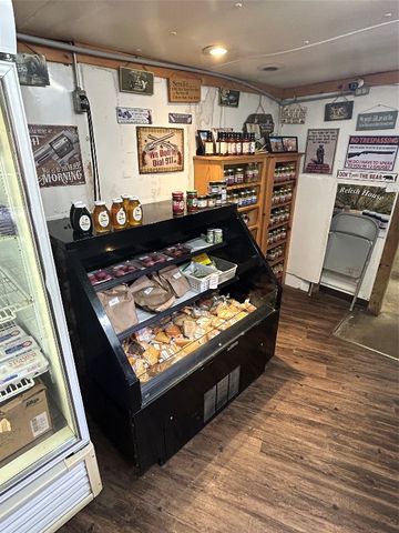 13087 MAIN Street, Titusville, PA 16354