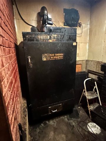 13087 MAIN Street, Titusville, PA 16354