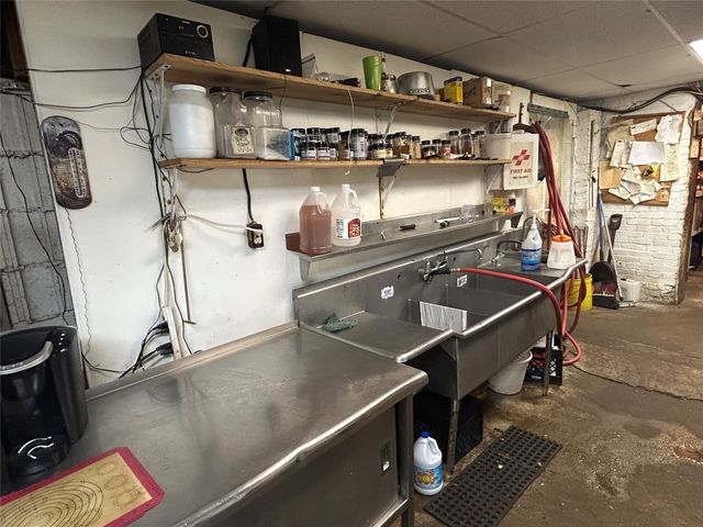 13087 MAIN Street, Titusville, PA 16354