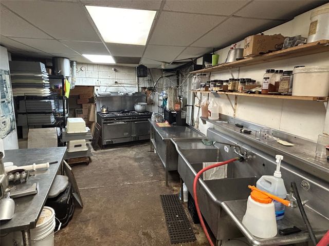 13087 MAIN Street, Titusville, PA 16354