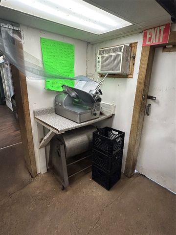 13087 MAIN Street, Titusville, PA 16354