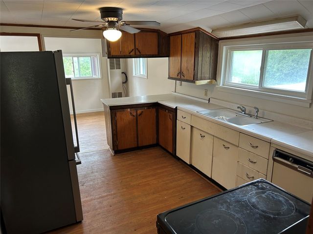 13087 MAIN Street, Titusville, PA 16354