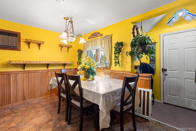 147 Lakeview Drive, Patchogue, NY 11772