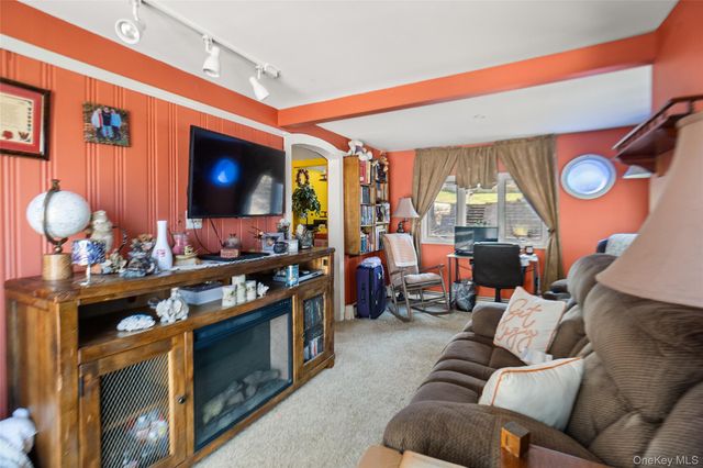 147 Lakeview Drive, Patchogue, NY 11772