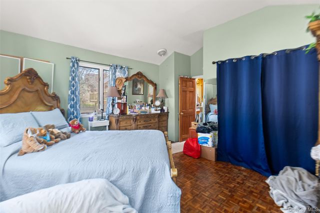 147 Lakeview Drive, Patchogue, NY 11772