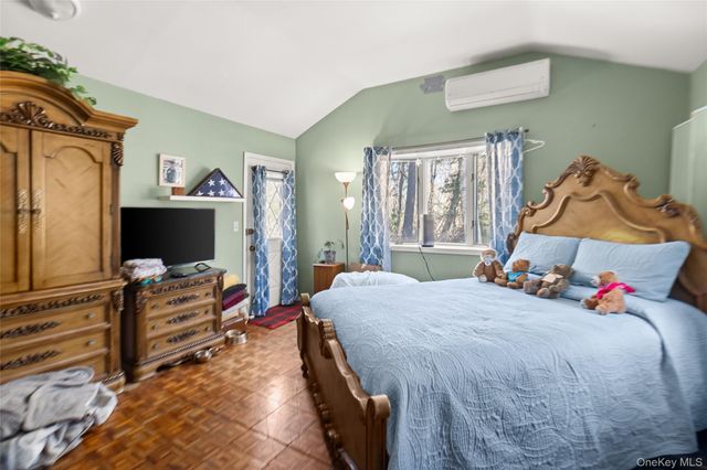 147 Lakeview Drive, Patchogue, NY 11772