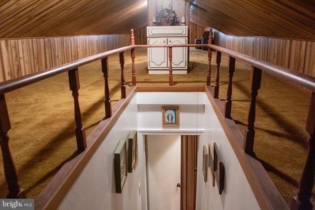 526 S CARLIN SPRINGS RD, Arlington, VA 22204