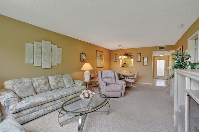 6850 Royal Palm Boulevard 202G, Margate, FL 33063